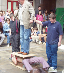 Gatuartist på Covent Garden i London Gatuartist på Covent Garden i London